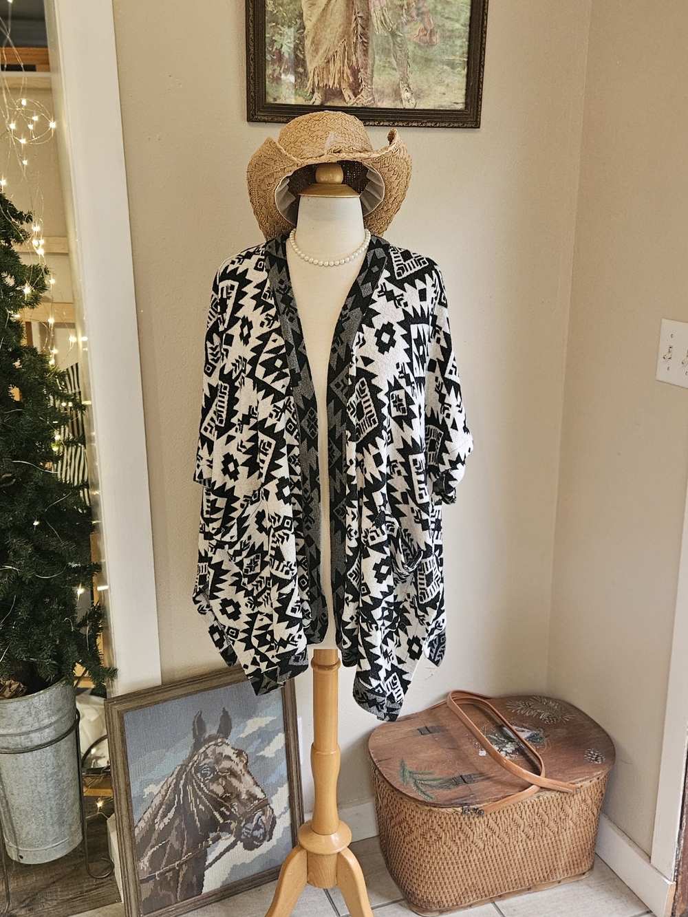 Philosophy Black and White Aztec Open-Front Cardigan